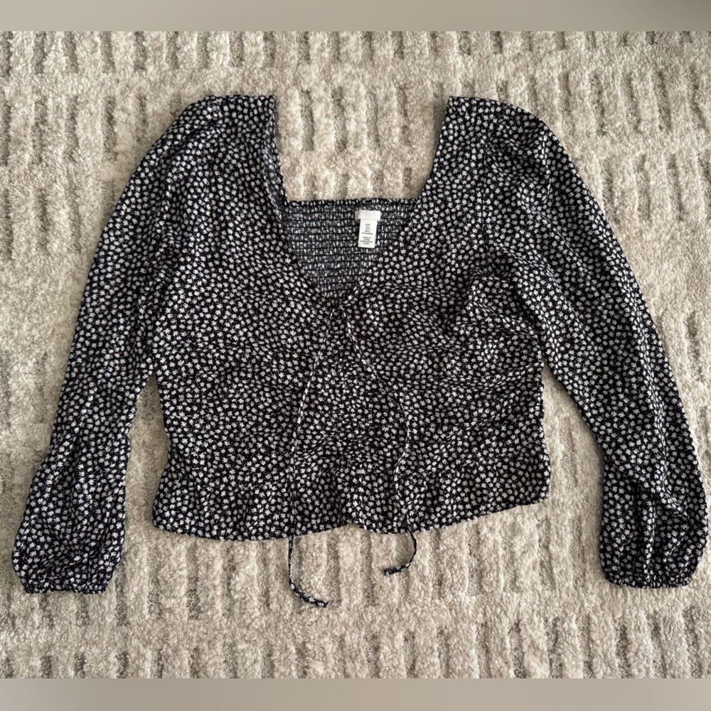H&M Black and White Floral Blouse